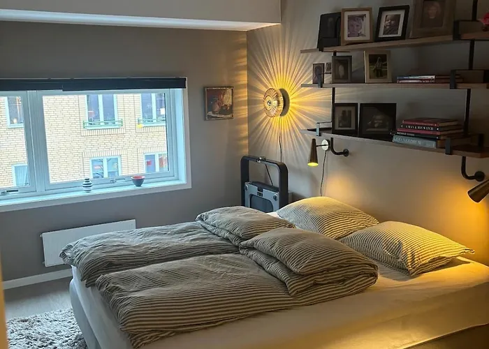Modern Newly Renovated Centrally Located