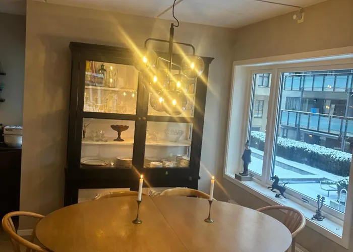 Modern Newly Renovated Centrally Located Apartment